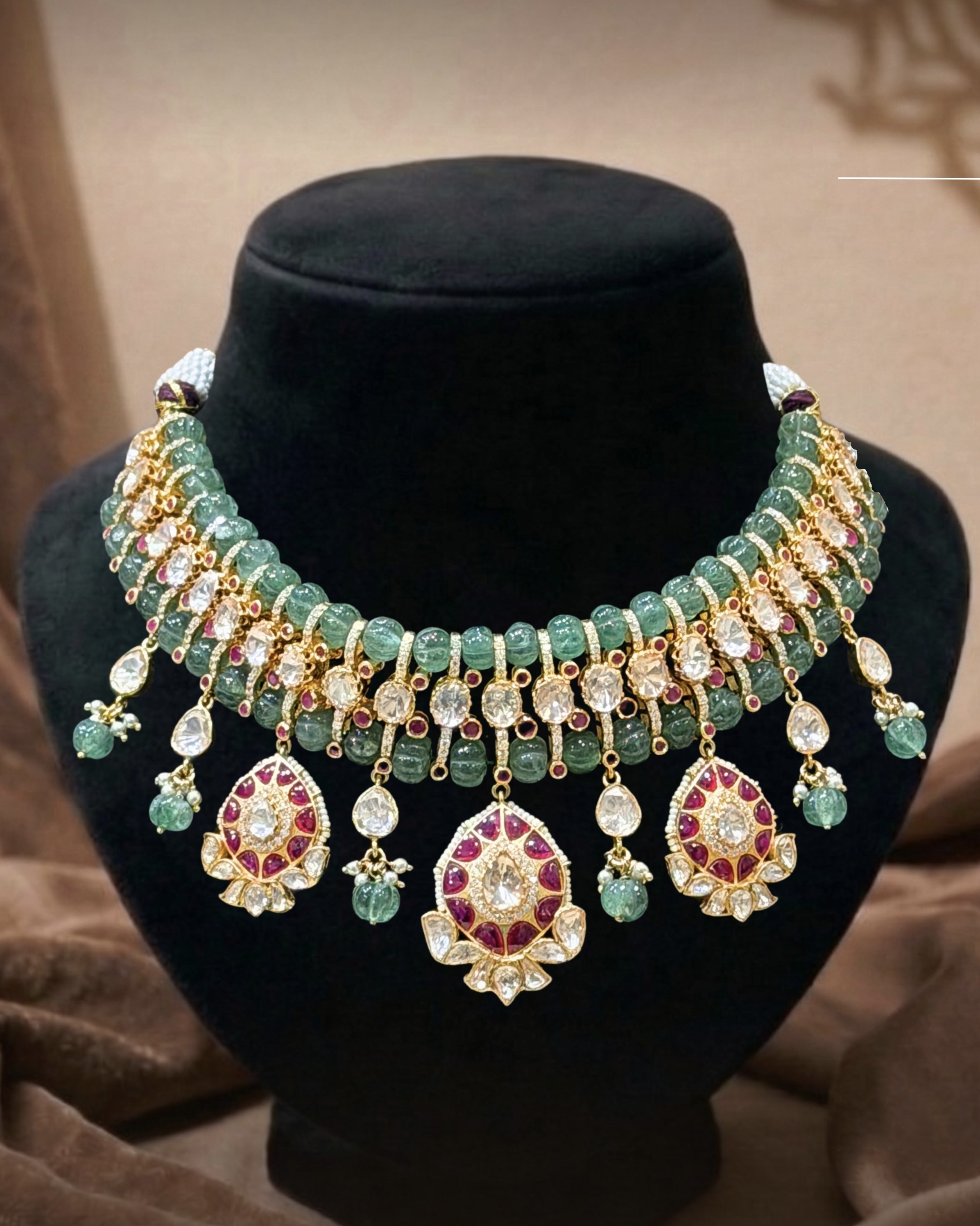 Choker set