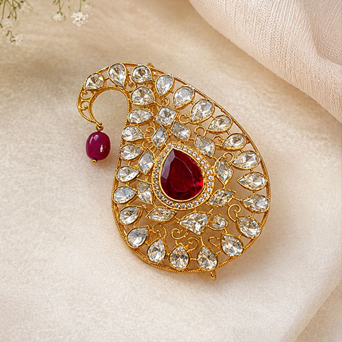 Brooch